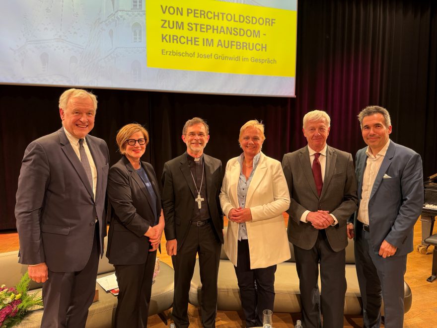 Erzbischof Josef Grünwidl, Goldenes Buch der Marktgemeinde